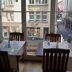 Old Town מלון 4*